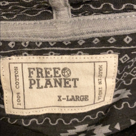 Free plant t-shirt hoodie - Picture 3 of 3